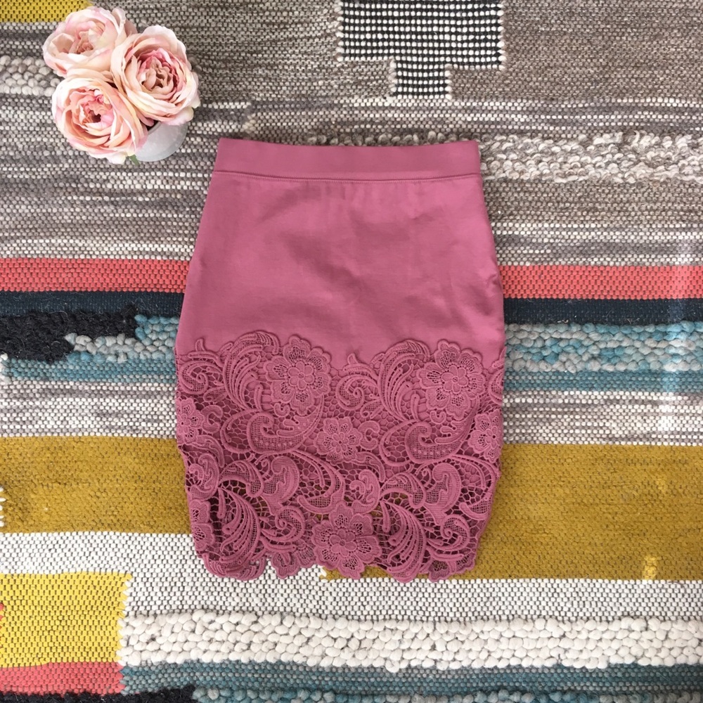 Rosy Lace Pencil Skirt